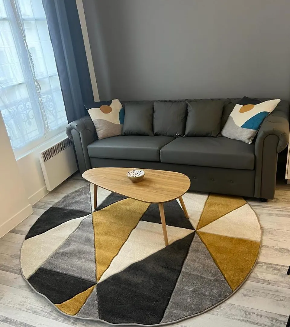 Apartment Montmartre Sacre Coeur Refait A Neuf 18eme - 4 P
